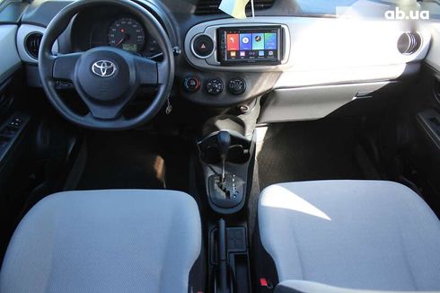 Toyota Yaris 2011 - фото 25