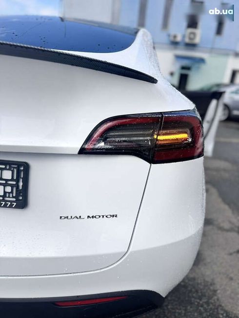 Tesla Model Y 2023 - фото 21