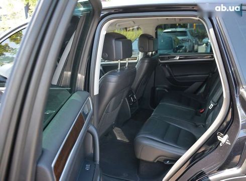 Volkswagen Touareg 2012 - фото 26