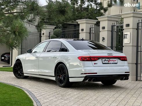 Audi S8 2020 - фото 12