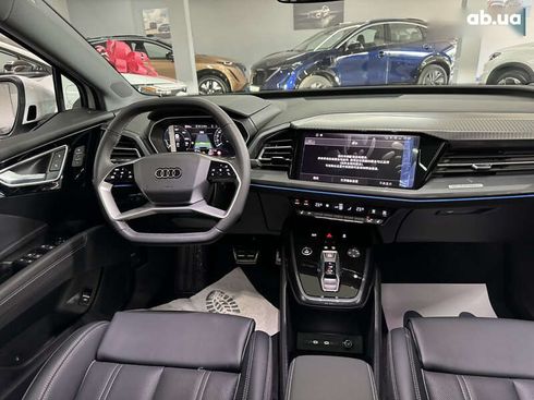 Audi Q4 e-tron 2025 - фото 24