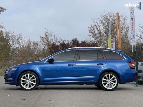 Skoda Octavia 2019 - фото 12