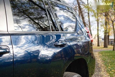 Toyota Land Cruiser Prado 2017 - фото 8