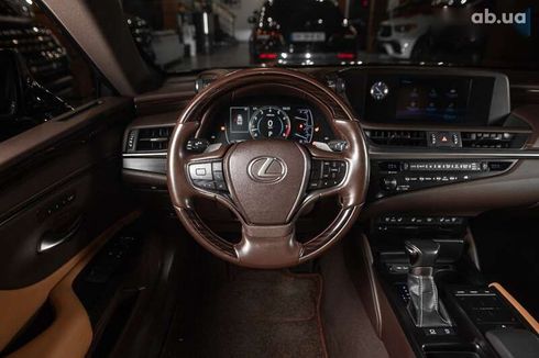 Lexus ES 2019 - фото 12