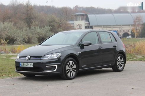 Volkswagen e-Golf 2020 - фото 3