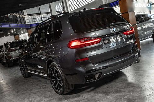 BMW X7 2022 - фото 28