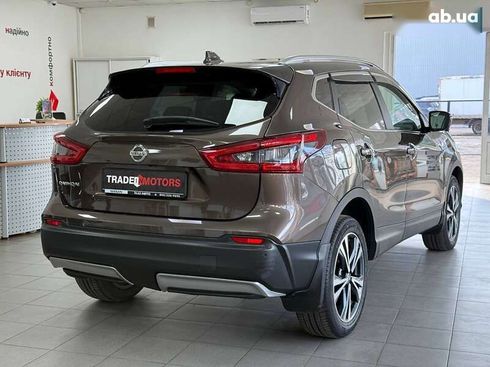 Nissan Qashqai 2017 - фото 13