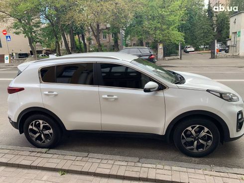 Kia Sportage 2018 белый - фото 5