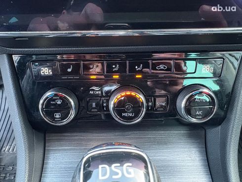 Skoda Superb 2019 серый - фото 32