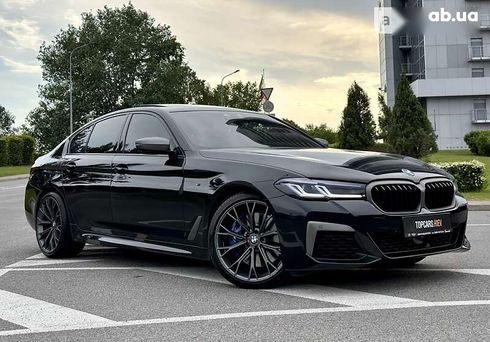 BMW 5 серия 2018 - фото 28