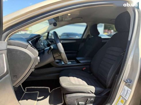 Ford Fusion 2017 - фото 18