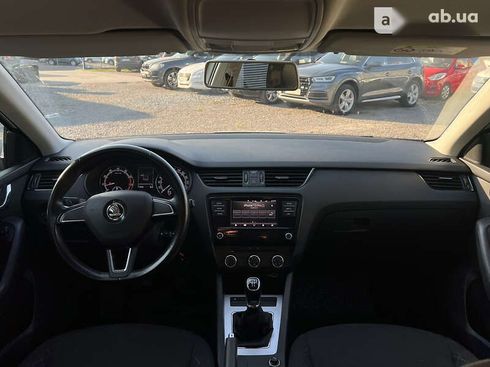 Skoda Octavia 2019 - фото 13