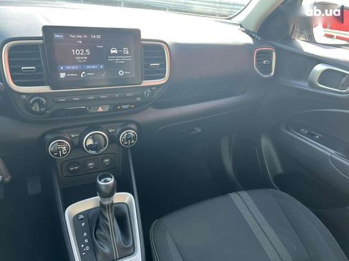 Hyundai Venue 2020 - фото 28