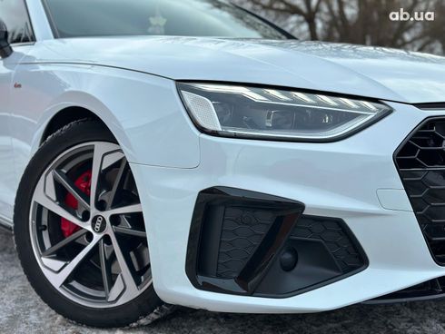 Audi A4 2022 белый - фото 10