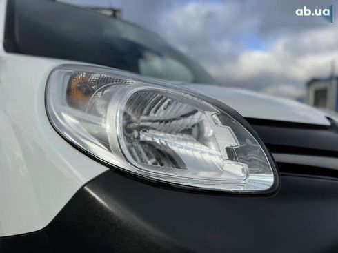 Renault Kangoo 2022 - фото 18