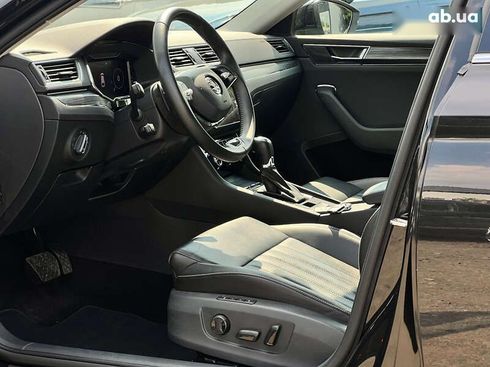 Skoda Superb 2021 - фото 28