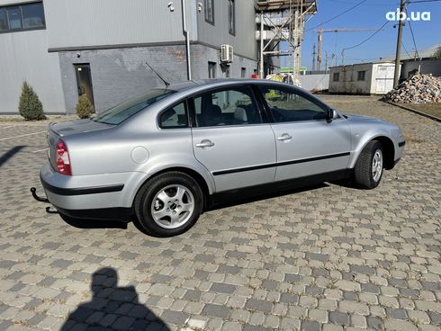 Volkswagen Passat 2001 серый - фото 7