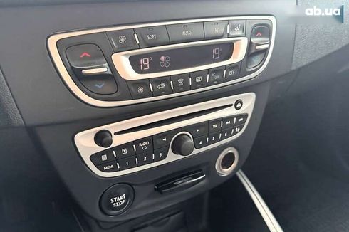 Renault Megane 2011 - фото 22
