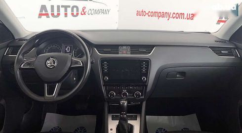 Skoda Octavia 2017 - фото 10