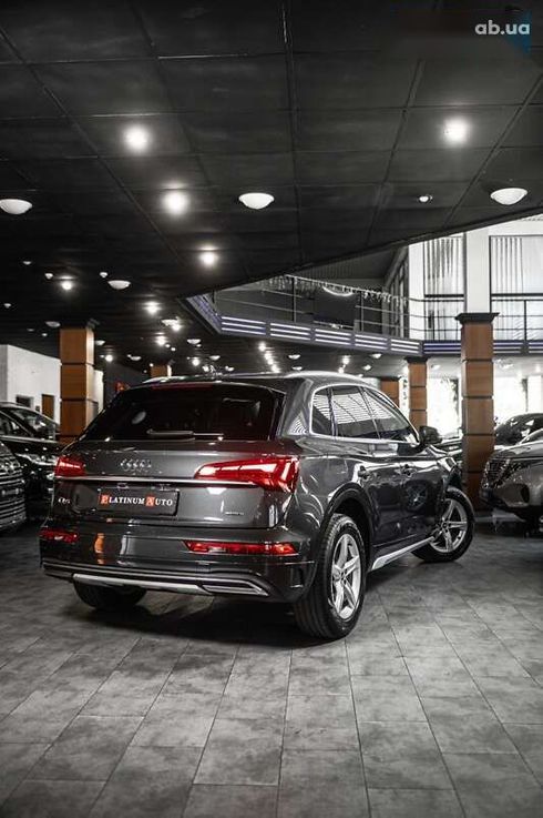 Audi Q5 2021 - фото 13