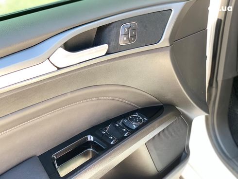 Ford Mondeo 2015 белый - фото 21