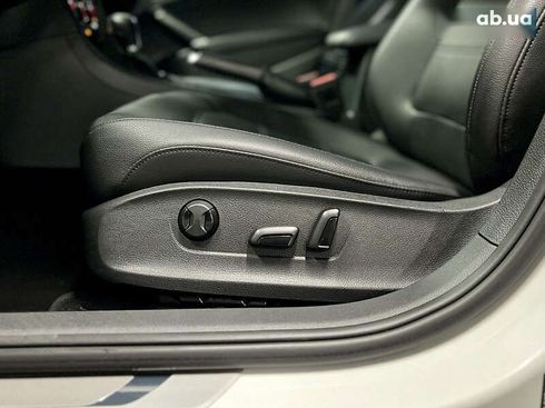 Volkswagen Passat 2018 - фото 21