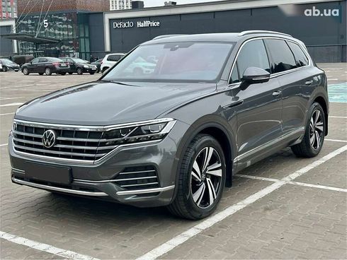 Volkswagen Touareg 2022 - фото 22