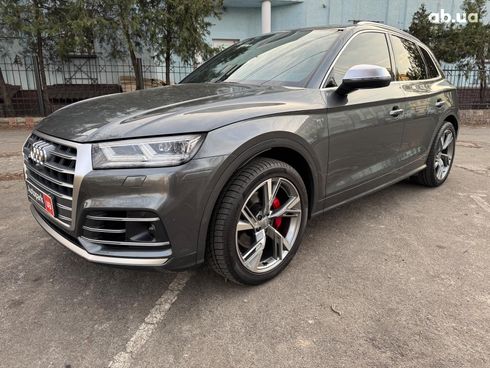 Audi SQ5 2018 серый - фото 19