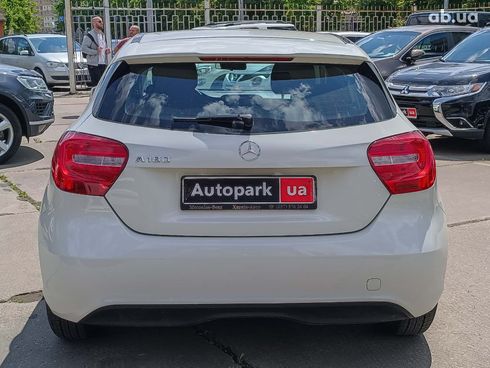 Mercedes-Benz A-Класс 2013 белый - фото 7