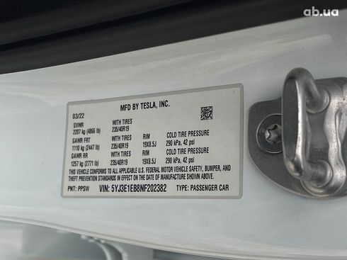 Tesla Model 3 2022 - фото 13