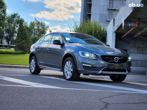 Volvo S60 2016 - фото 3