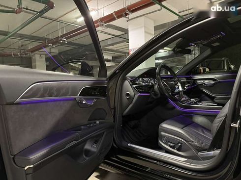 Audi A8 2021 - фото 23