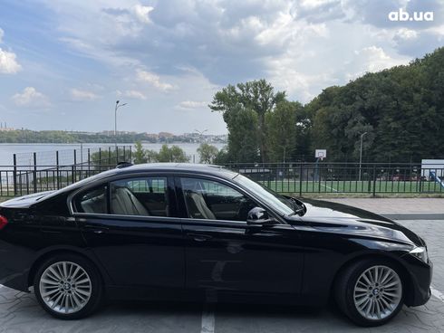 BMW 3 серия 2015 черный - фото 11