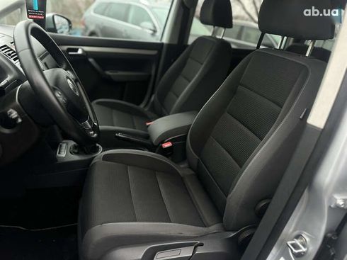 Volkswagen Touran 2010 - фото 26