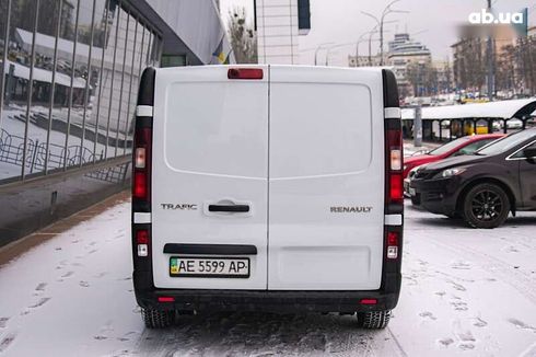 Renault Trafic 2017 - фото 9