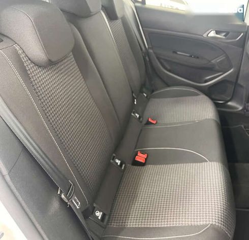 Peugeot 308 2021 - фото 10