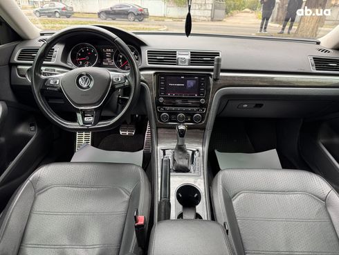 Volkswagen passat b7 2012 серый - фото 13