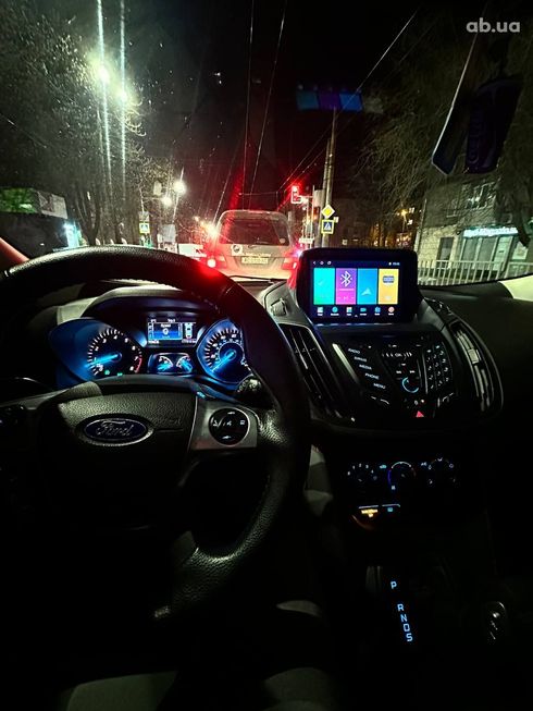 Ford Escape 2015 - фото 3