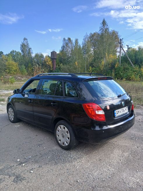 Skoda Fabia 2008 черный - фото 8