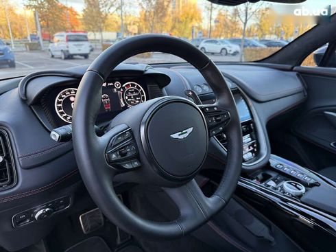 Aston Martin DBX 2023 - фото 29