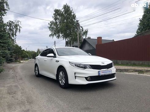 Kia K5 2017 - фото 3
