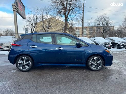 Nissan Leaf 2019 синий - фото 10