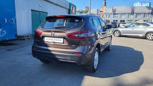 Nissan Qashqai 2021 - фото 11