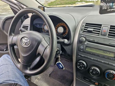 Toyota Corolla 2009 - фото 16