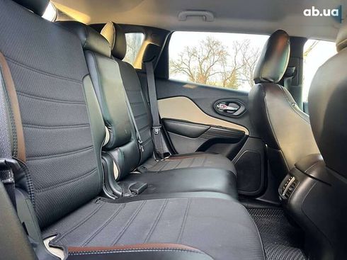 Jeep Cherokee 2016 - фото 24