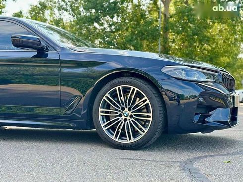BMW 5 серия 2020 - фото 11