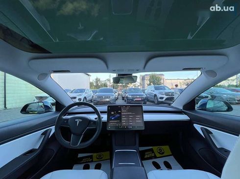 Tesla Model 3 2020 - фото 12