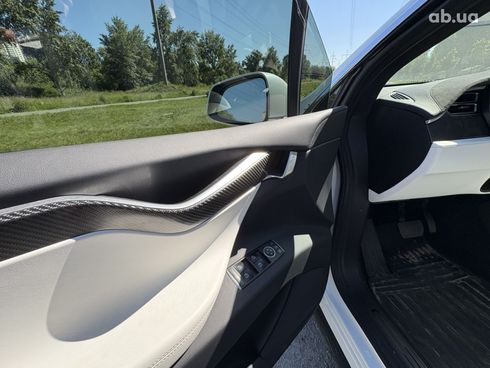 Tesla Model X 2017 белый - фото 10