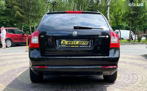 Skoda Octavia 2010 - фото 6