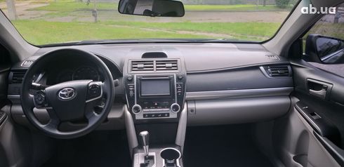 Toyota Camry 2012 черный - фото 2